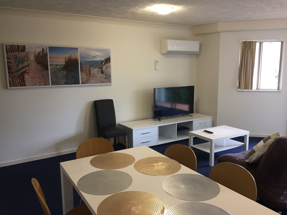 Superior Apartment, 2 Bedrooms, 2 Bathrooms, Garden View photo 2