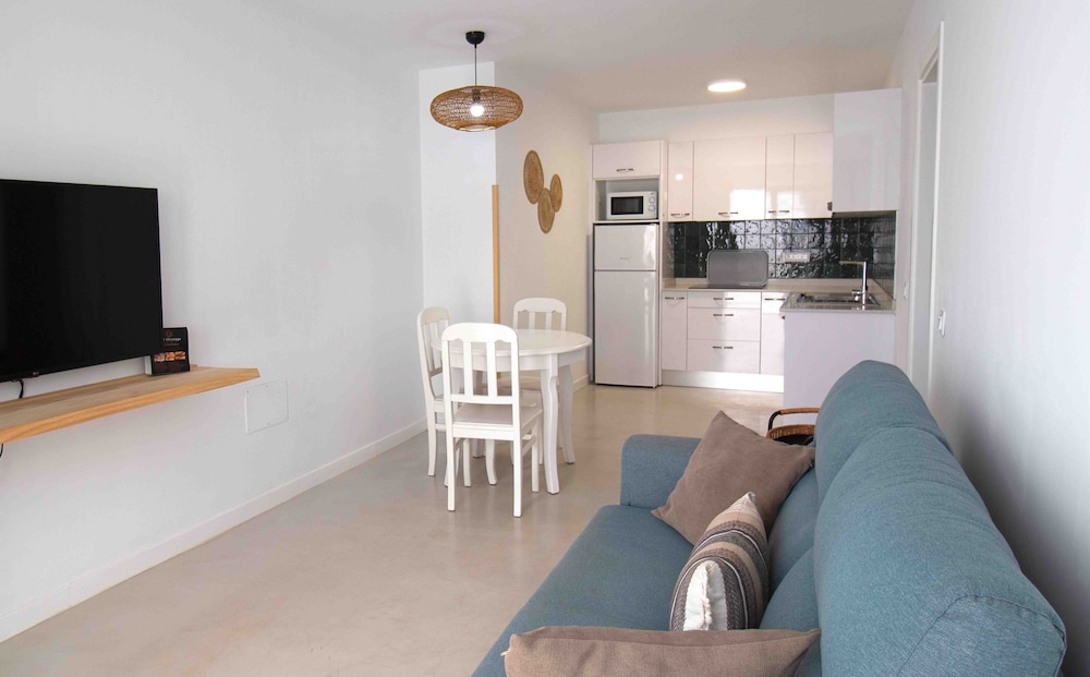 Comfort Apartment, 1 Bedroom, Terrace - Photo 6