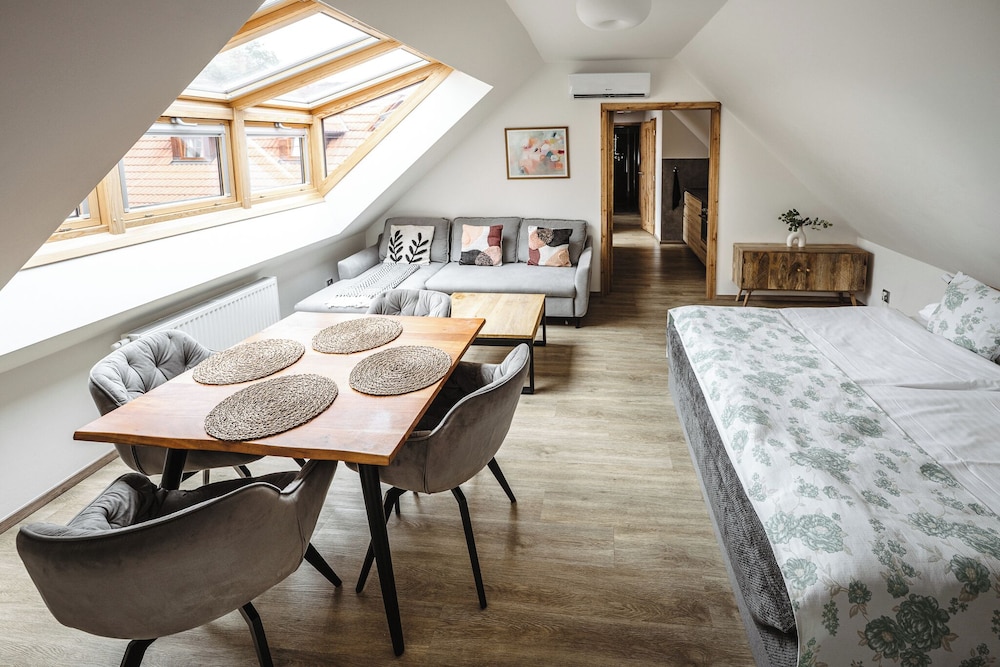 Premium Family Suite with Kitchenette