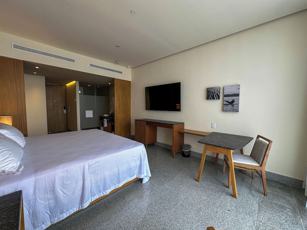 Deluxe River View - Photo 5