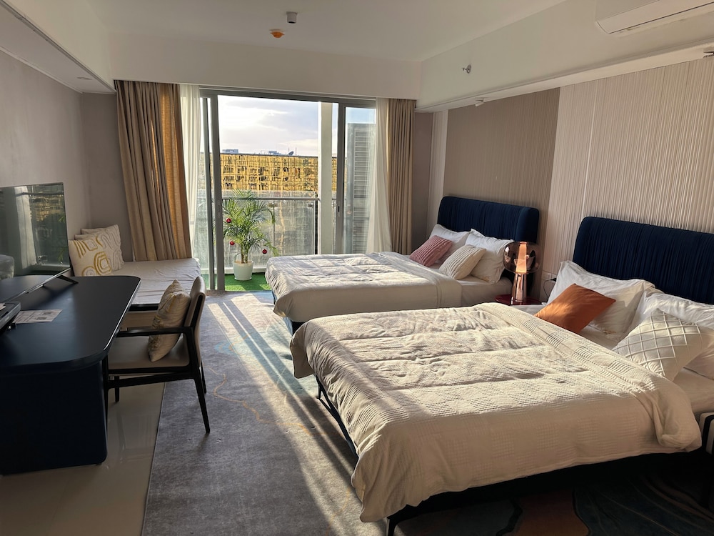 Deluxe Double Room, Balcony, City View