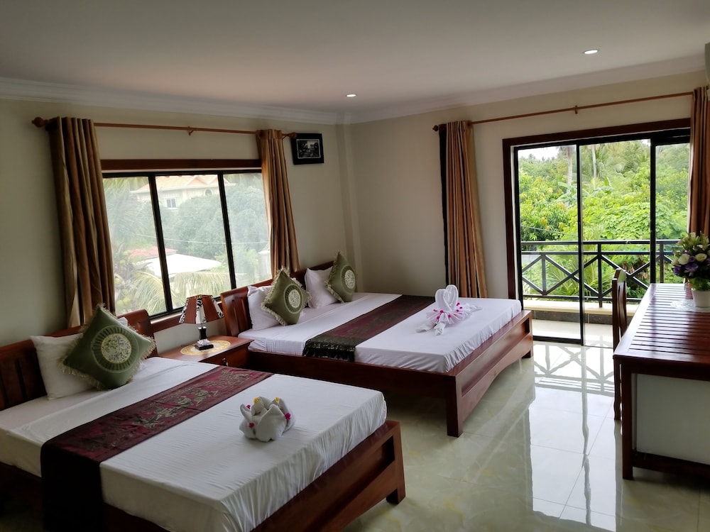 Basic Twin Room (with Fan) photo 3