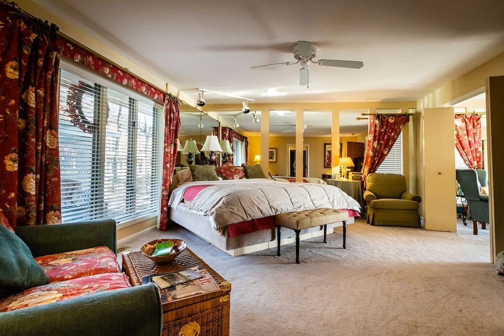 Arundel Arbor Suite