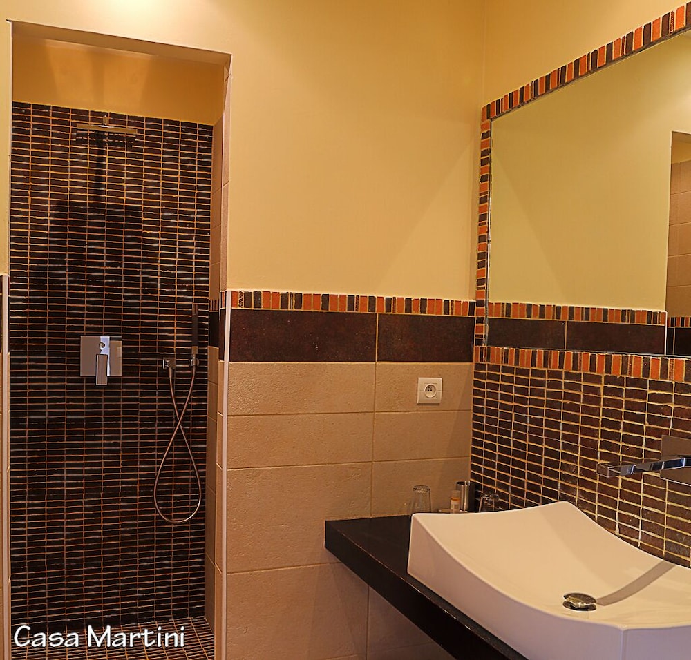 Superior Triple Room, 1 Double Bed photo 2