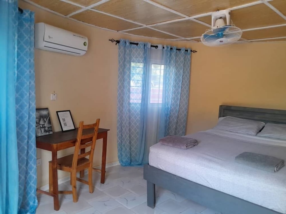 Basic Single Room photo 1