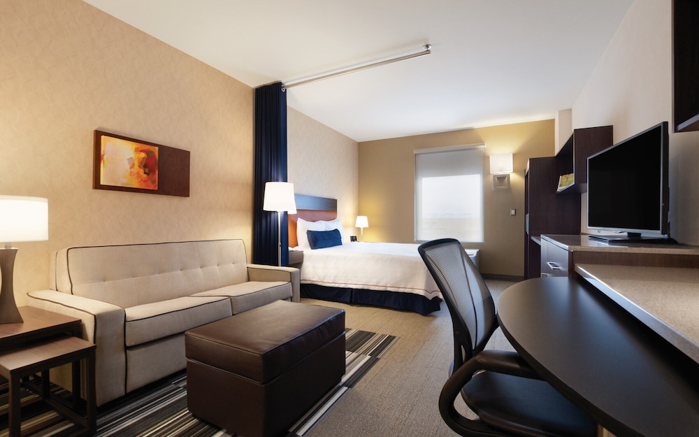 Studio Suite, 1 King Bed, Non Smoking - Photo 1