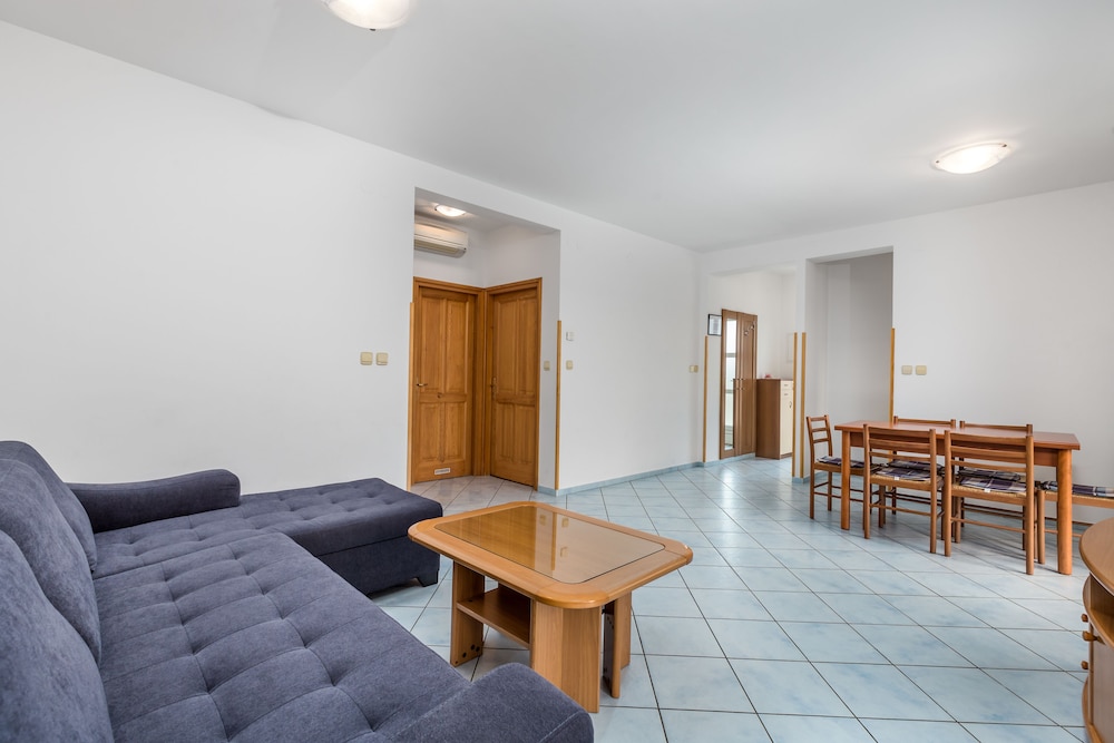 Deluxe Apartment, 2 Bedrooms, Terrace photo 1