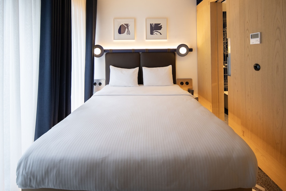 Deluxe Double Room photo 2
