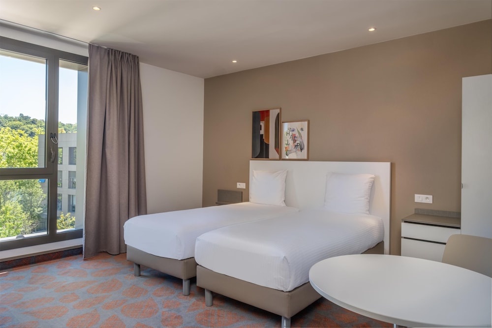 Twin Room, Multiple Beds