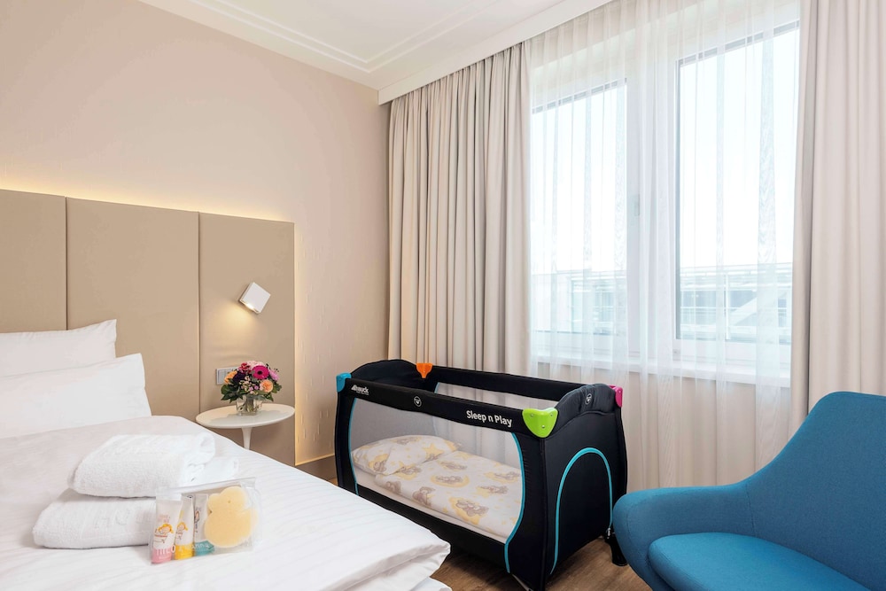 Standard Room (Extra Bed 3 adults) - Photo 4