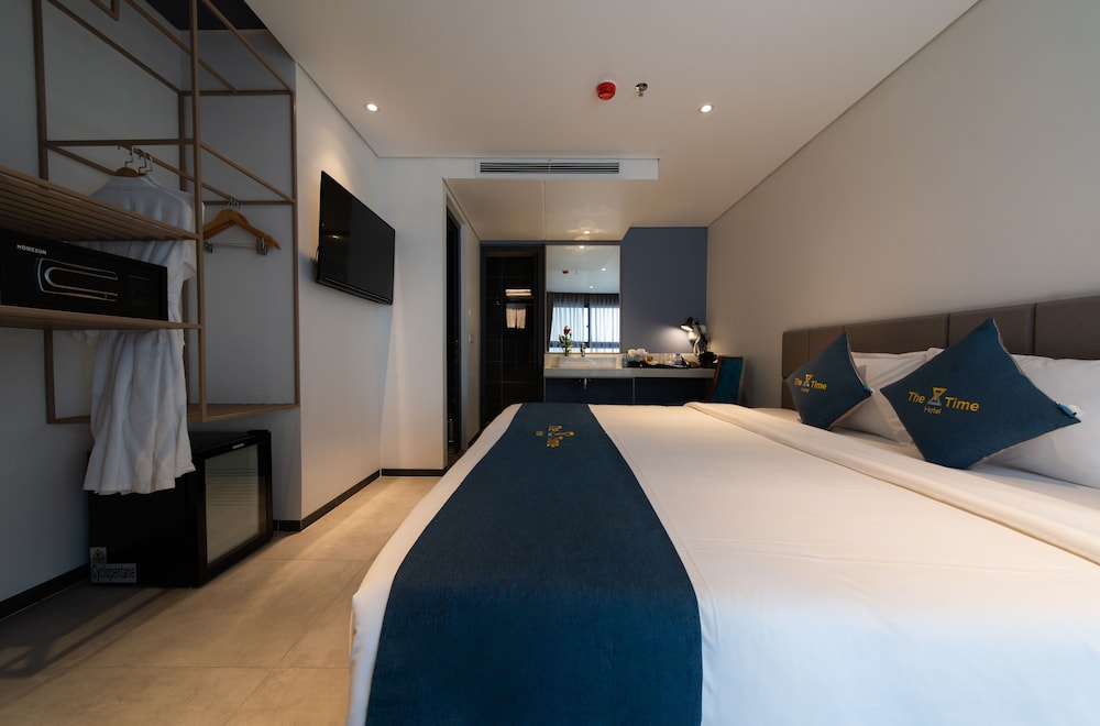Deluxe Double or Twin Room, 1 Bedroom, City View - Photo 9