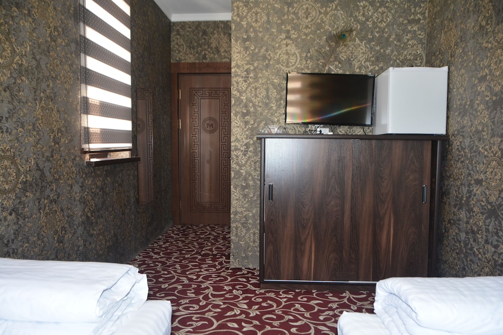 Standard Twin Room photo 2
