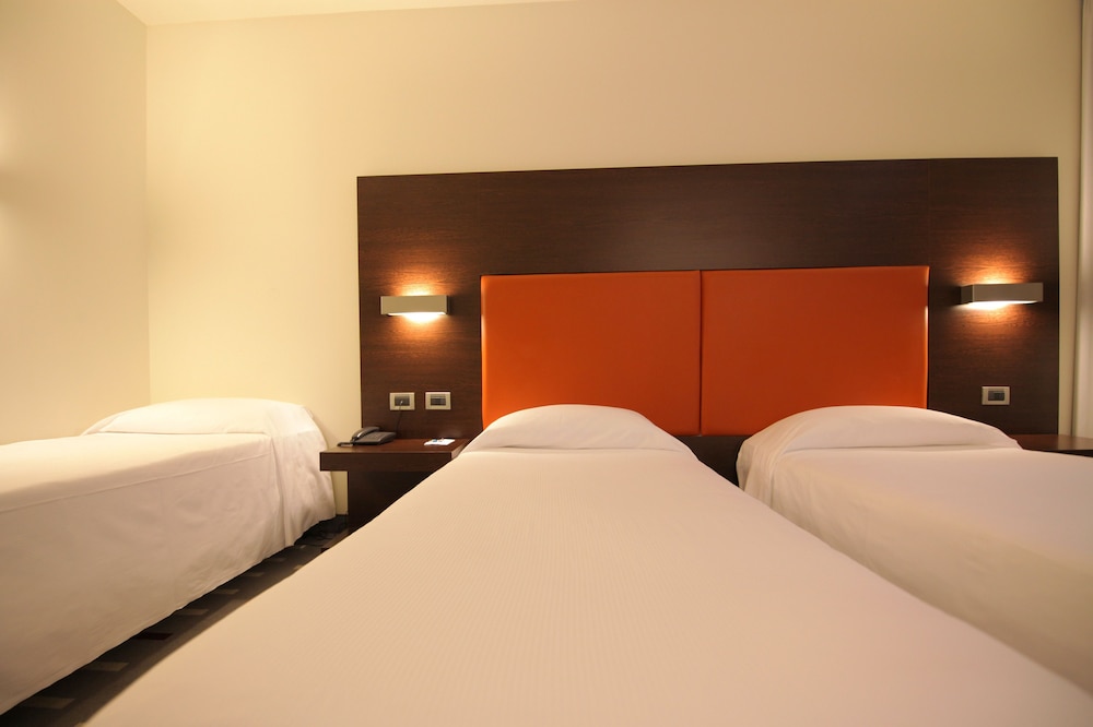 Triple Room - Photo 1