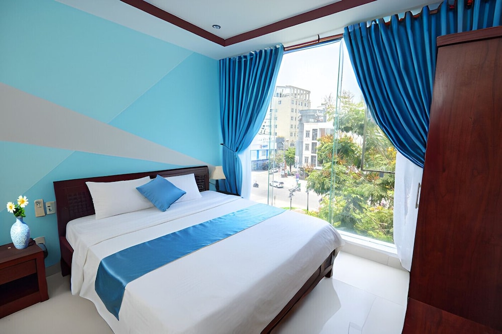 Deluxe Double Room, City View