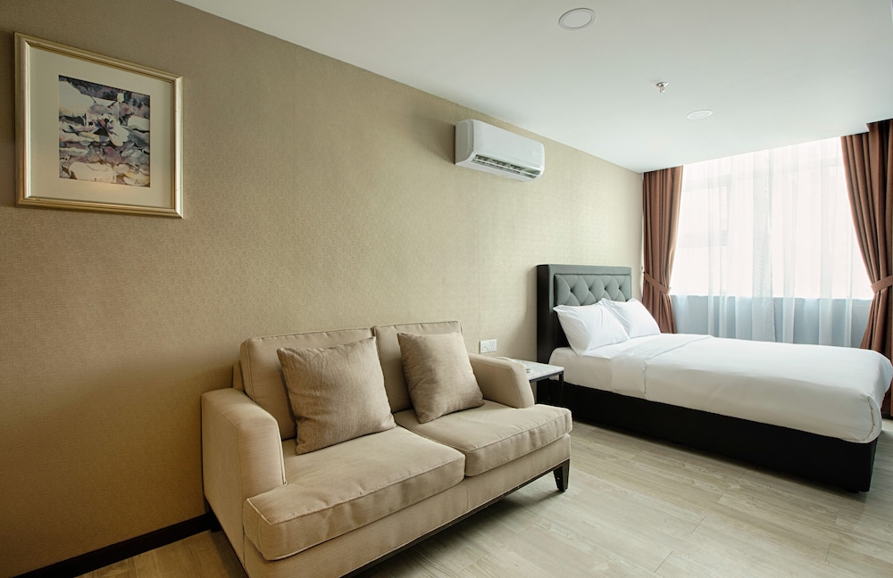 Executive Double Room, 1 Queen Bed, Non Smoking photo 2