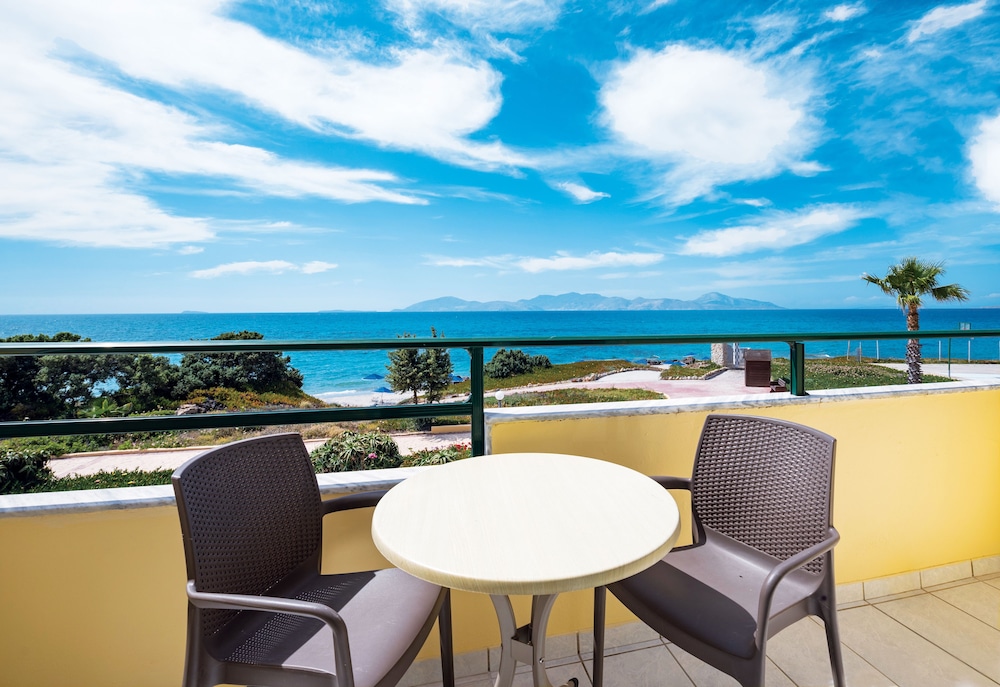 Twin Room, Sea View photo 3
