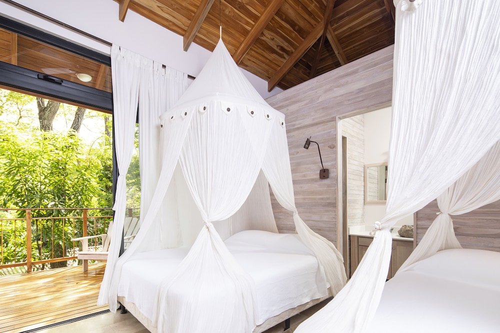 Bungalow, 2 Queen Beds, Garden View photo 1