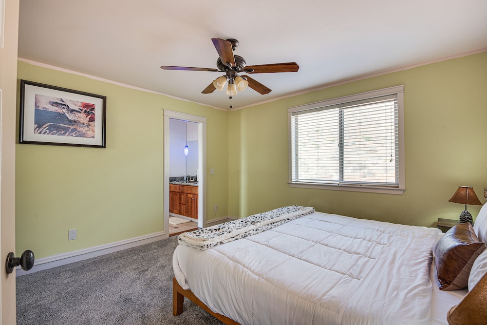 House (4 Bedrooms) photo 1