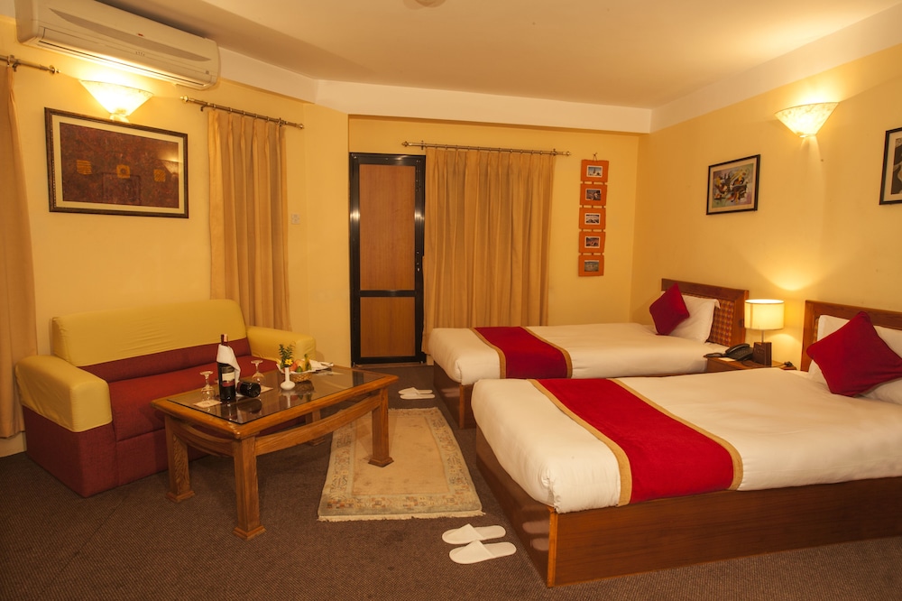 Deluxe Double or Twin Room photo 2