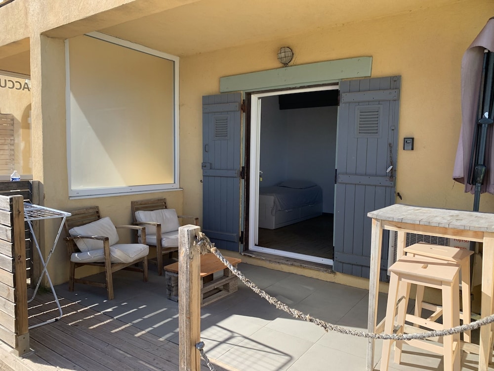 Studio, Ensuite, Sea View photo 2