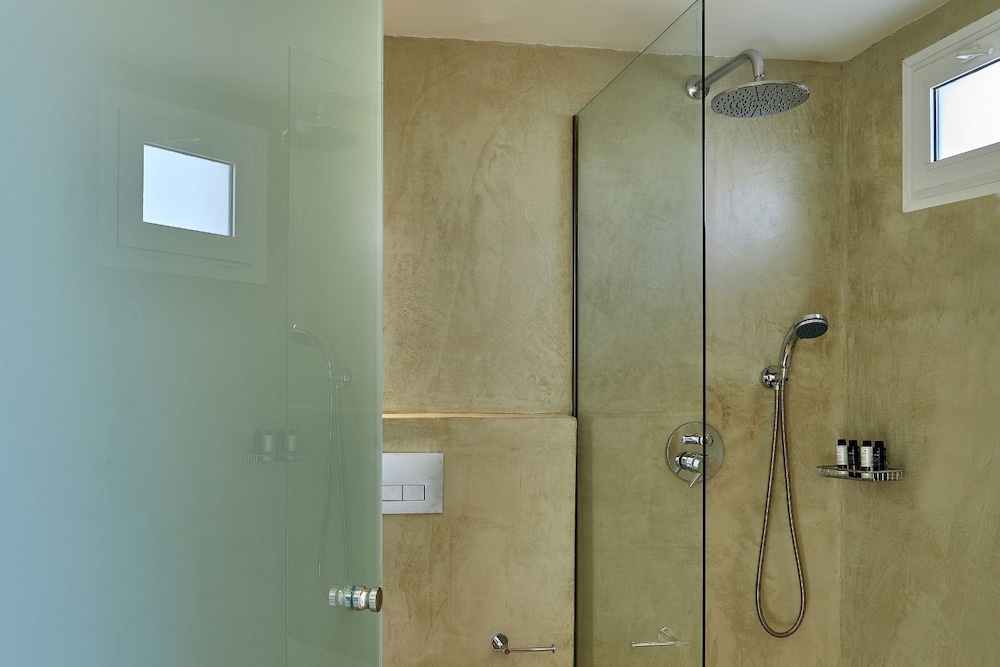 Premium Double Room with Sea View - Photo 2