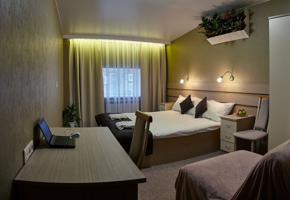 Superior Triple Room photo 2