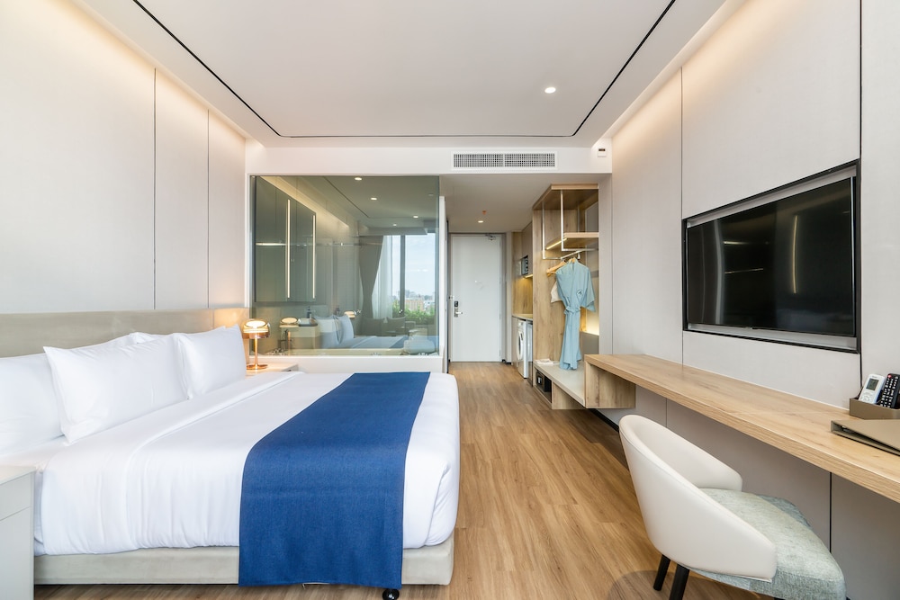 Deluxe Double Room, Ocean View - Photo 9