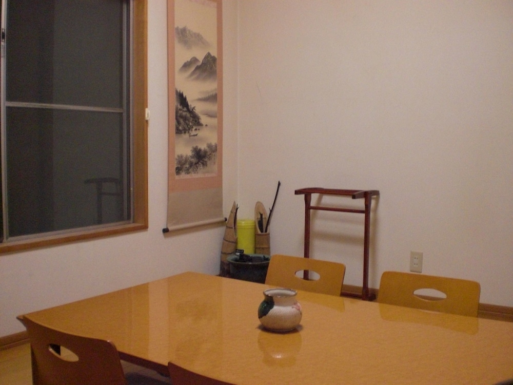 Economy Triple Room, Non Smoking - Photo 1