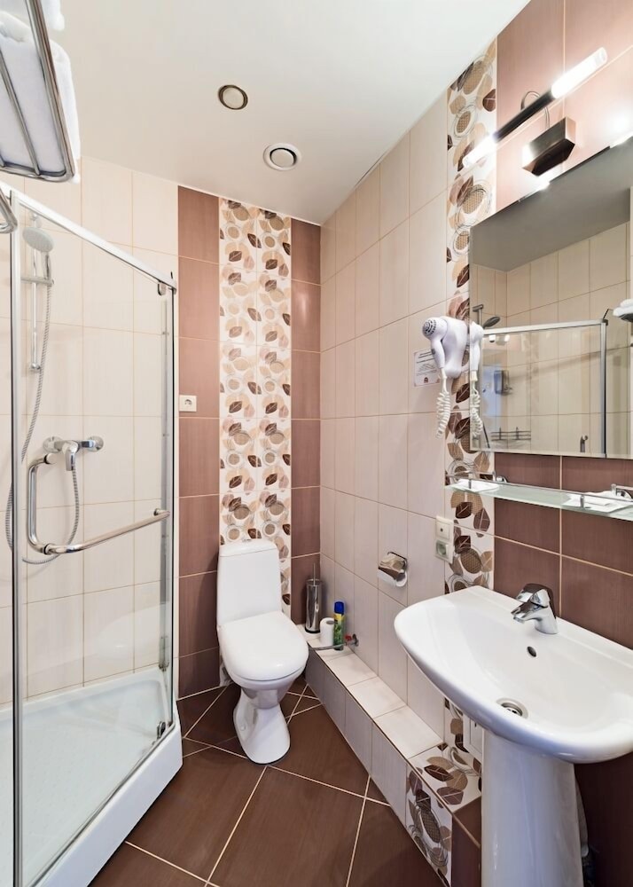 Standard Double Or Twin Room photo 3