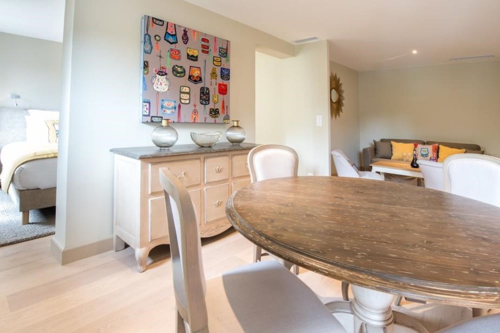 Deluxe Suite - Photo 3