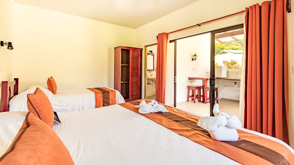 Superior Room - Photo 9