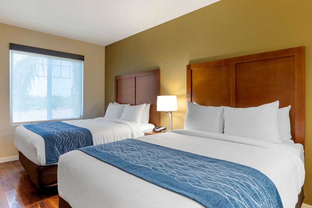 Suite, 2 Queen Beds, Non Smoking - Photo 8