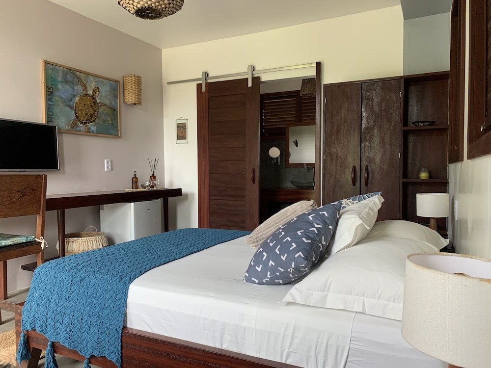 Deluxe Suite - Photo 6