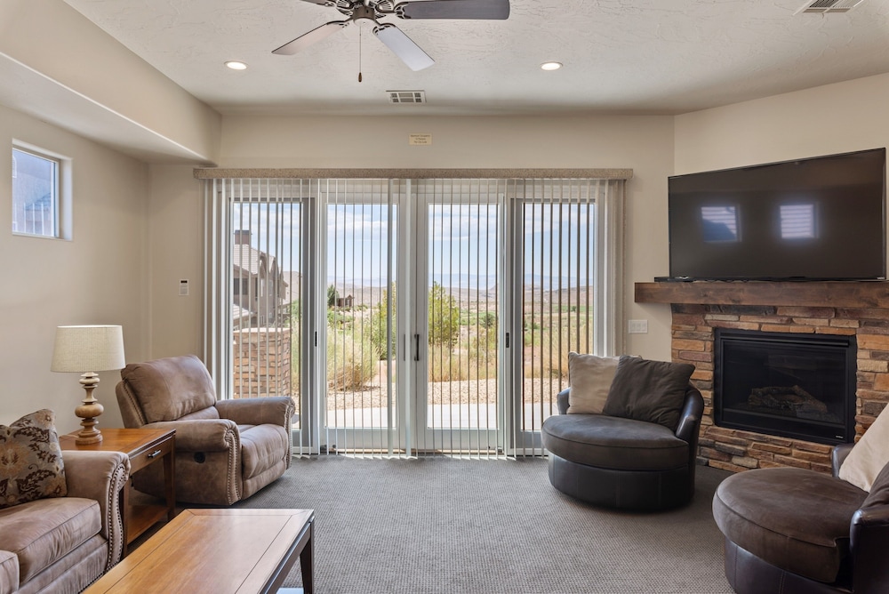 Townhome, 3 Bedrooms