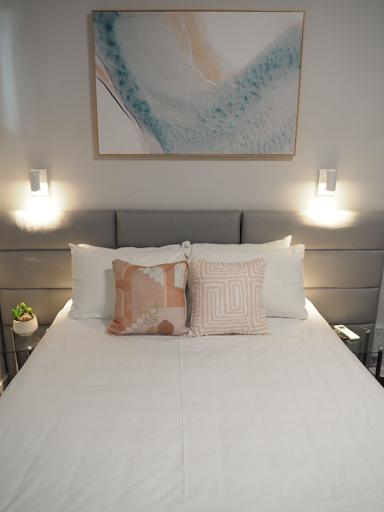 Deluxe Triple Room photo 3