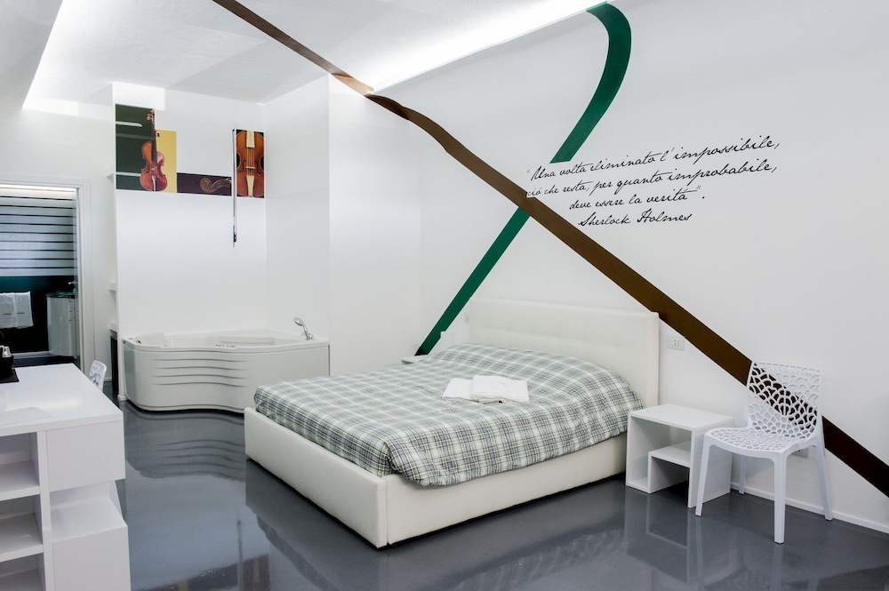 Superior Triple Room, Jetted Tub photo 1