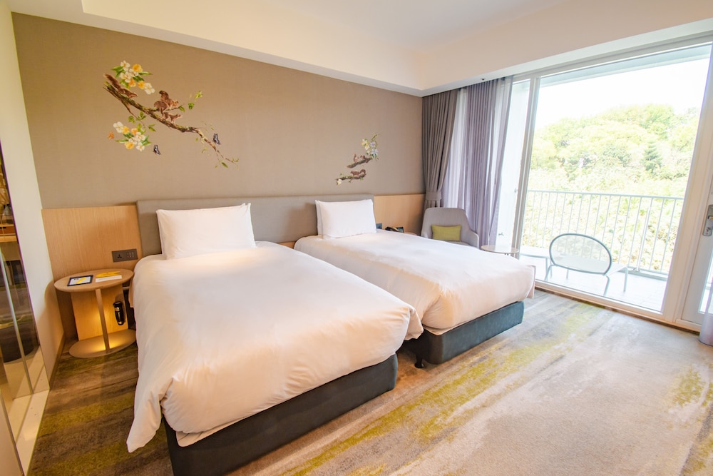 Standard Twin Room - Photo 8