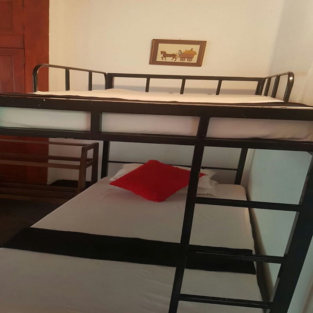 Shared Dormitory, Mixed Dorm