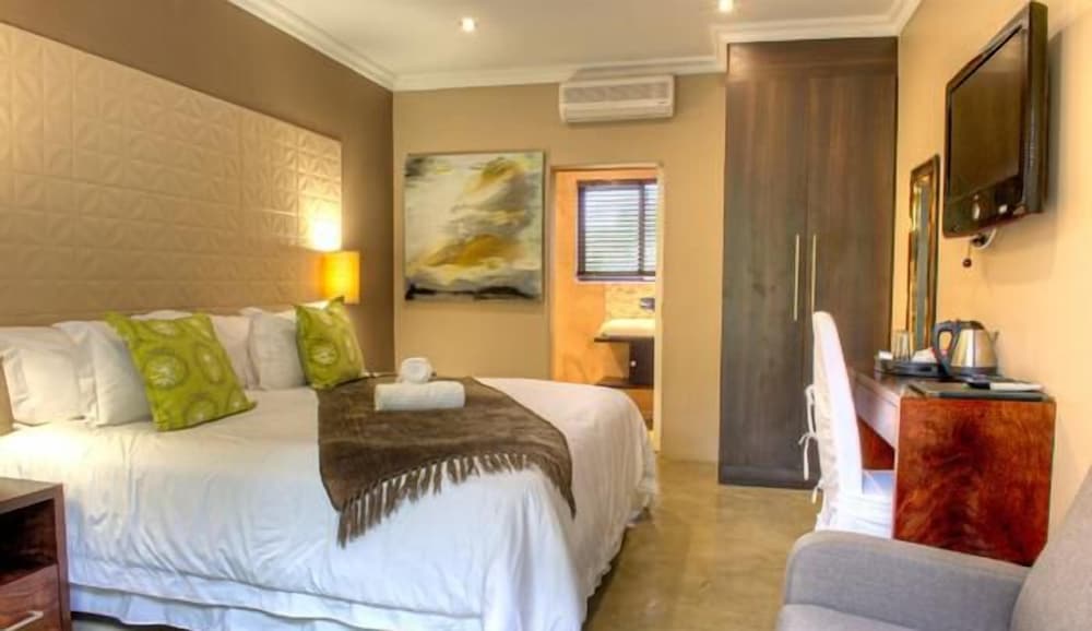 Twin & Double Rooms Available photo 2
