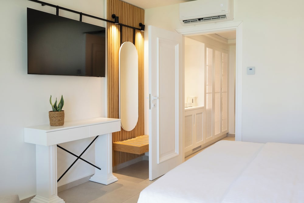 Family Room, Sea View (2 Adults & 2 Children)