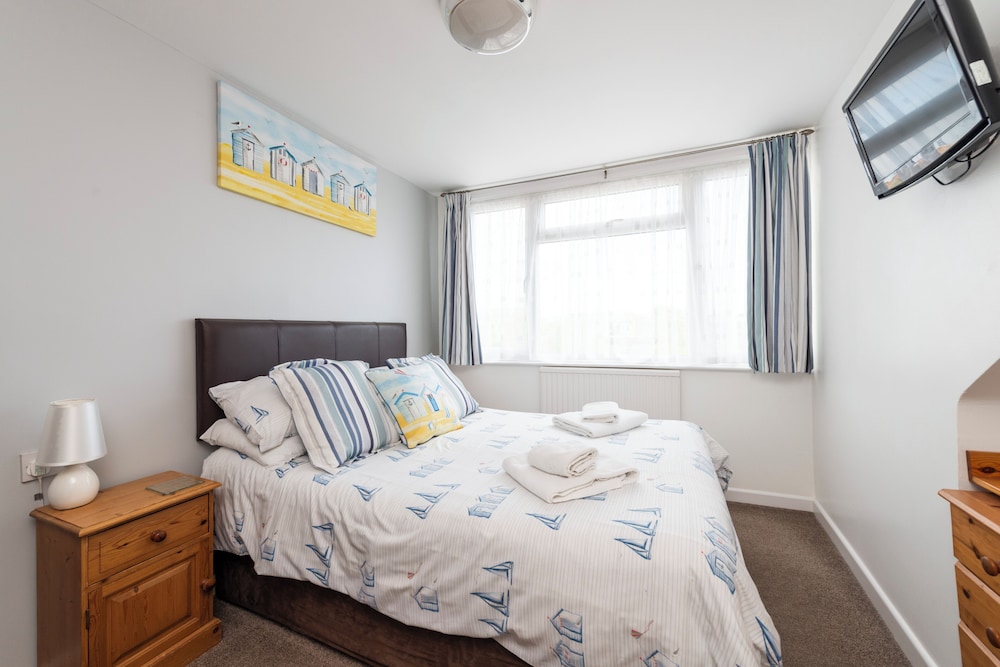 Double Room, Ensuite (Small room 7 2nd Floor) photo 1