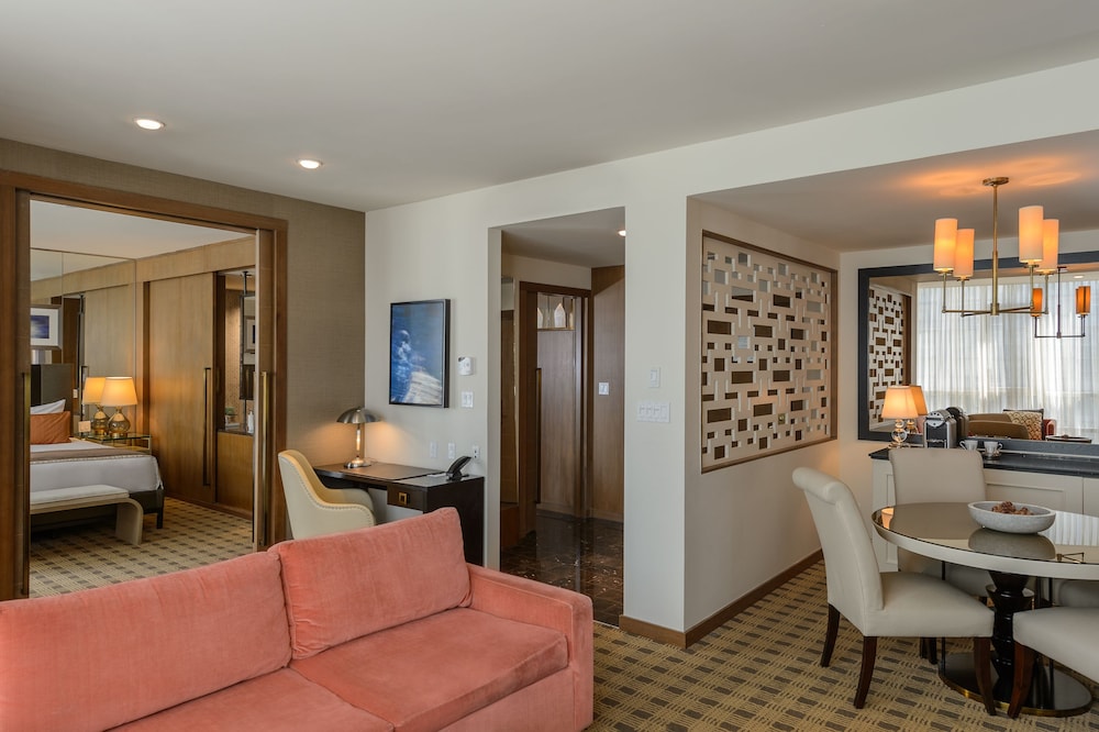 One Bedroom Suite - Photo 1