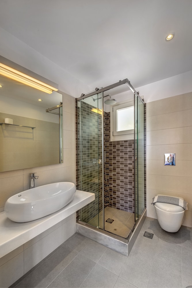 Superior Double or Twin Room photo 3