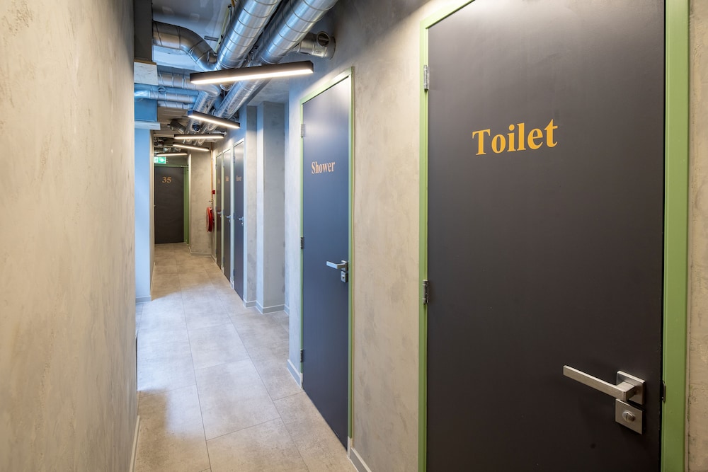 Shared Dormitory, Shared Bathroom (6 persons) photo 2