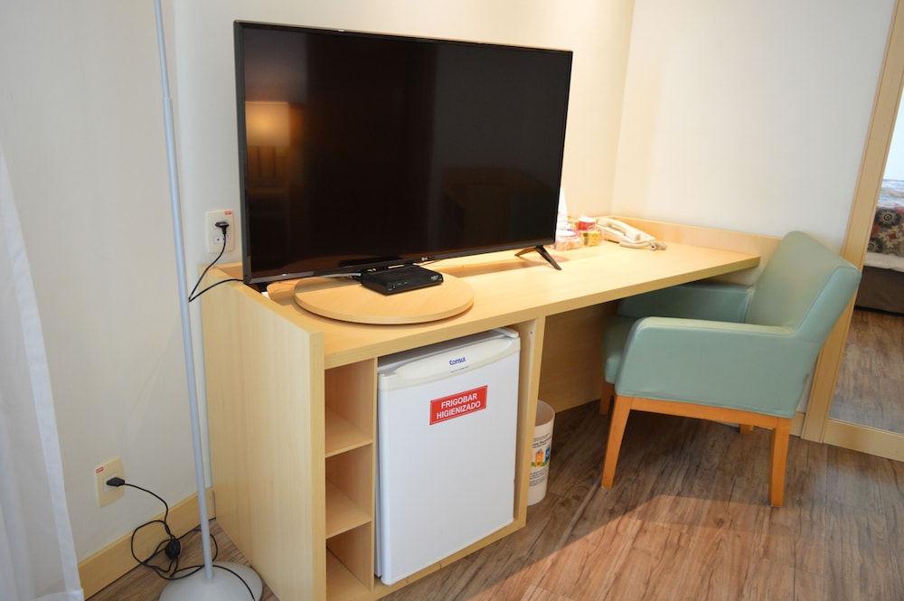 Deluxe Single Room, Multiple Beds - Photo 5