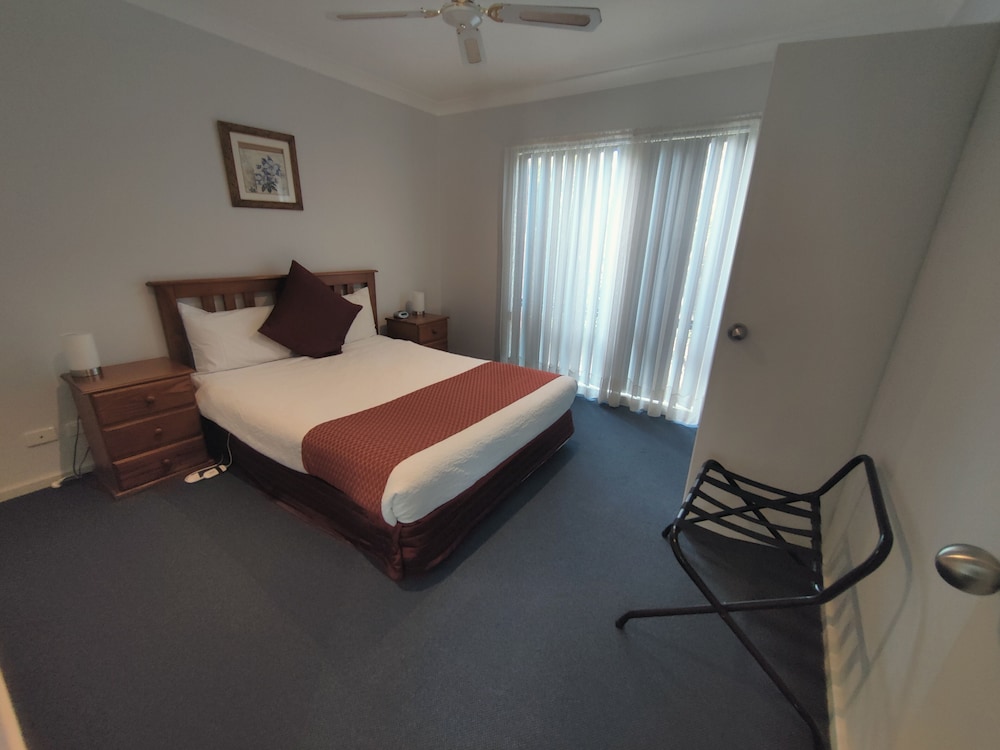 2 Brm Apartment 4.5* AAA photo 2