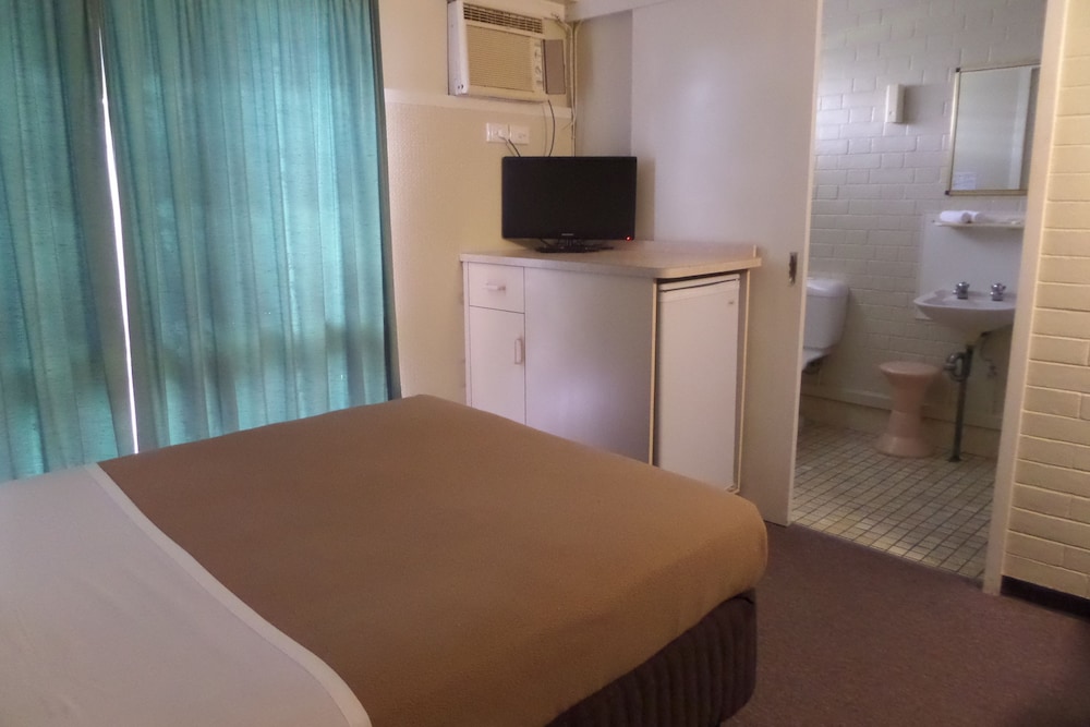 Standard Suite, 1 Bedroom, Non Smoking (single standard) photo 1