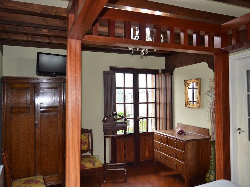 Double or Twin Room, Ensuite photo 3