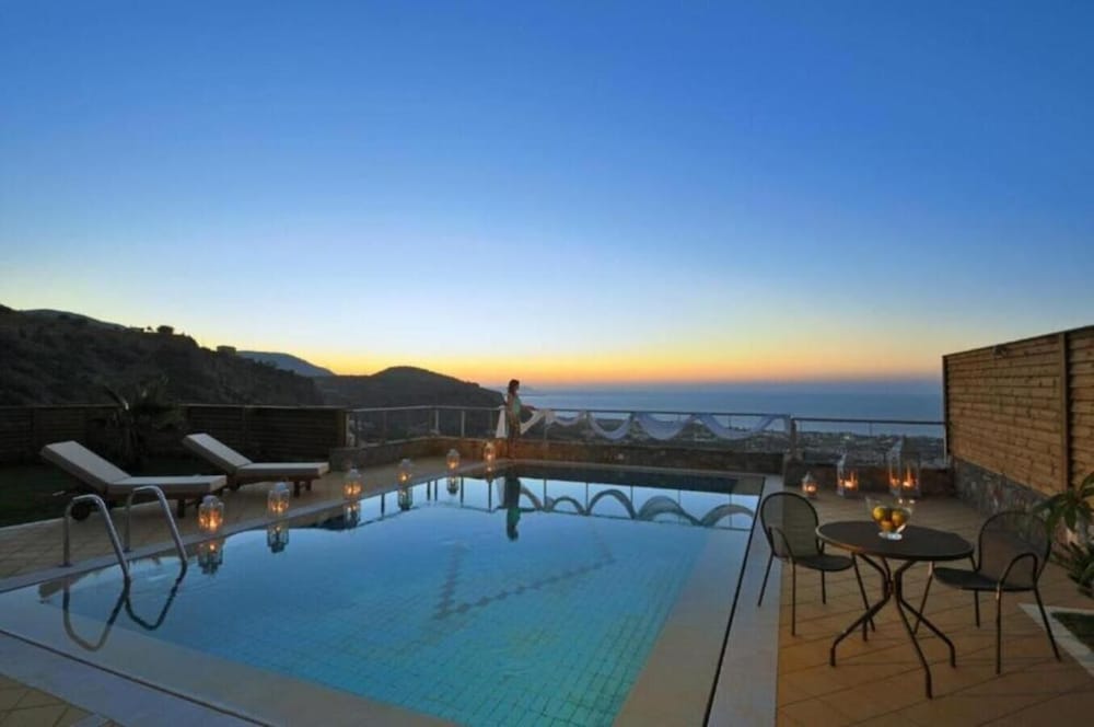 One Bedroom Villa with Private Pool and Sea View - Photo 1