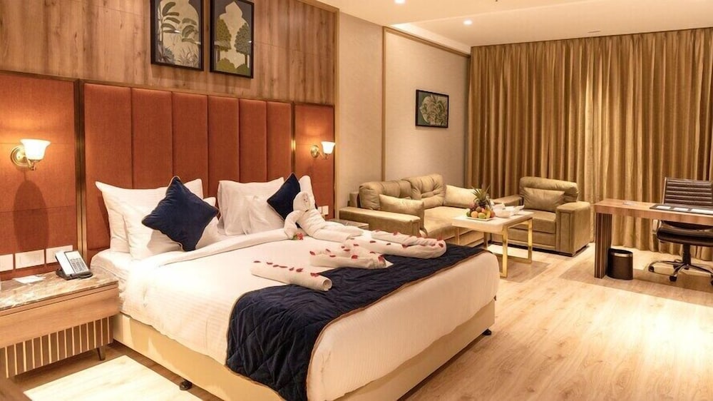 Deluxe Single Room, City View photo 1